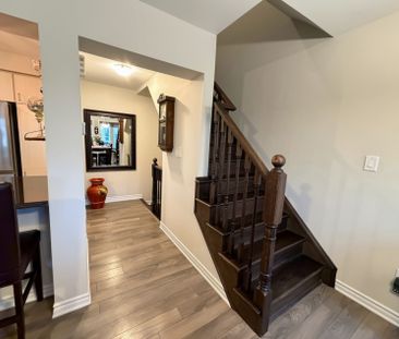 For Lease - 15 Minlow Way, Aurora, Ontario - Photo 3