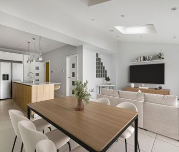 4 bedroom terraced house to rent - Photo 2