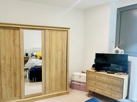 Master double room 2mins from Battersea Power Station - Photo 5