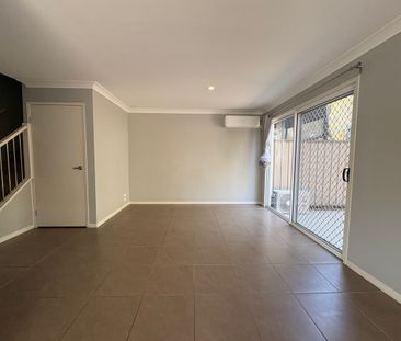 Townhouse Located in a Quiet Complex - Photo 1