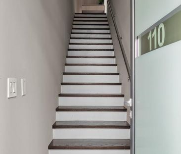 For Lease - 317 Broward Way Unit# 110, Innisfil, Ontario - Photo 3