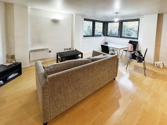 1 bedroom flat to rent - Photo 1