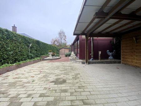 Instapklare bungalow in een rustige woonwijk te Waregem - Photo 3