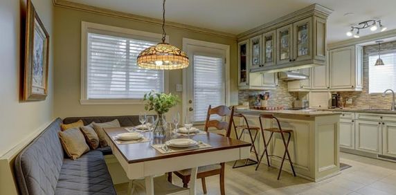 5 1/2 avec jardin privé et 3 stationnements - Photo 2