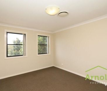 2 BEDROOM TOWNHOUSE - Photo 2