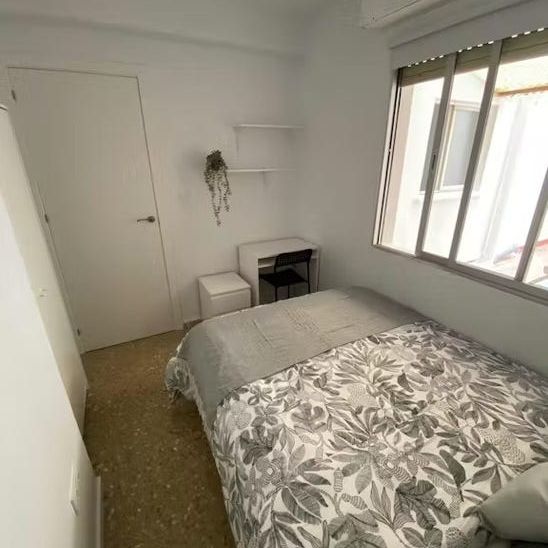 Carrer Joan Lluis Vives, Manises, Valencian Community 46940 - Photo 1