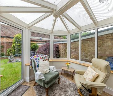 The Park, Redbourn, St. Albans, AL3 7LR - Photo 2