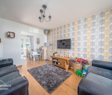 1 Walnut Green, Larne, BT40 2WP - Photo 1
