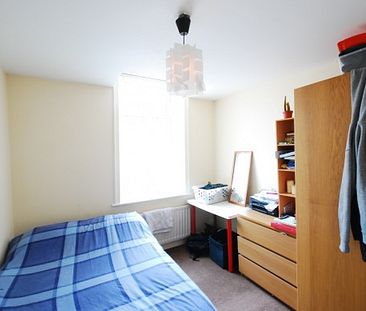 5 Bed - Kelvin Grove, Sandyford - Photo 5