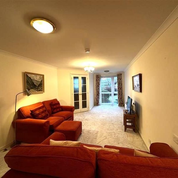 1 bedroom flat to rent - Photo 1
