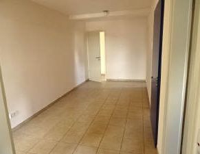 Hier bleiben keine Wünsche offen! Tolle Wohnung mit vielen Extras! - Foto 1