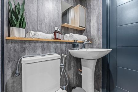 3 bedroom flat to rent - Photo 3