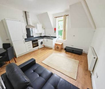 1 Bed Flat, Alexandra Road South, M16 - Photo 3
