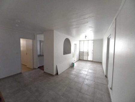 APPARTEMENT T5 RENOVE IDEALEMENT PLACE - Photo 2