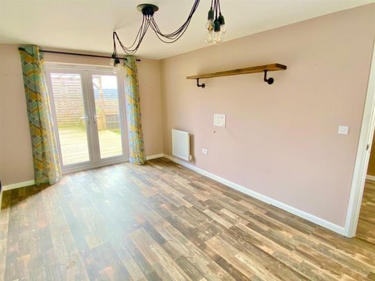 3 BED Detached house To rent - Photo 1