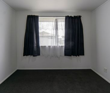 Freshly Renovated 3-Bedroom Home in Bader - Photo 4