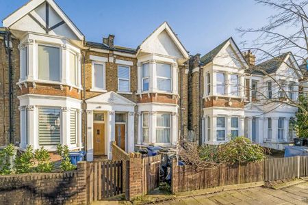 3 bedroom flat to rent - Photo 5