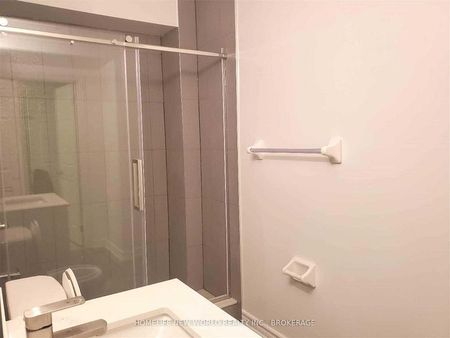 For Lease - 208 Hunting Ridges Grd Drive, Richmond Hill, Ontario - Photo 3