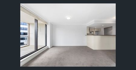 Freshly updated 2 bedroom apartment in the heart of North Sydney - Photo 4