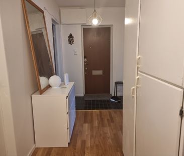 Studievägen, Skogås - Photo 6