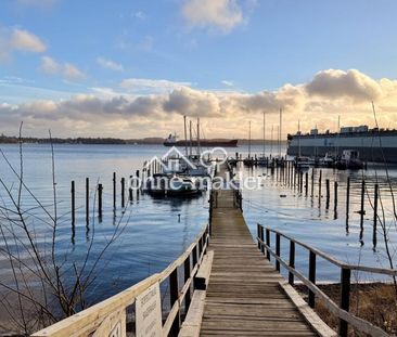 Maritime 3-Zimmer-Altbauwohnung mit direkter Wasserlage, Strandnähe... - Photo 1