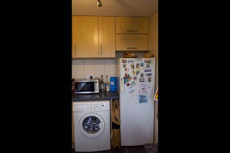 2 Bed Flat, St. Ann's Hill, SW18 - Photo 5