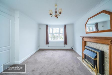 4 bedroom detached house to rent - Photo 4