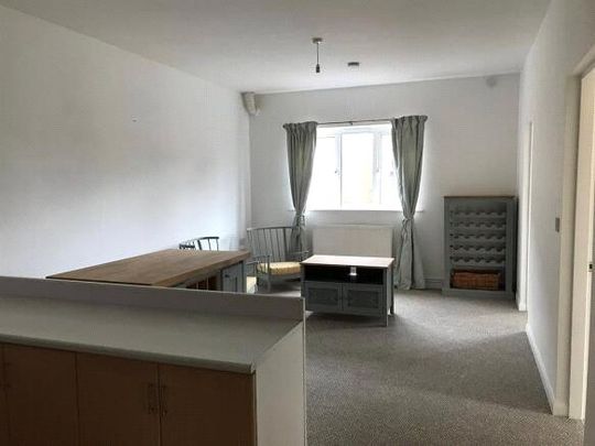 3 bedroom apartment to rent Algitha Road, Skegness, PE25 - Photo 1