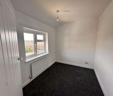 Heath Road, Dudley, DY2 - Photo 1