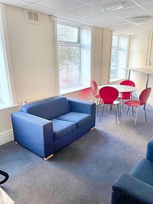 1 bedroom house of multiple occupation to rent - Photo 1