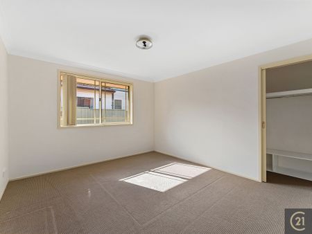 Spacious 3-Bedroom Villa in Revesby – Comfort&comma; Convenience & Single Garage&excl; - Photo 4