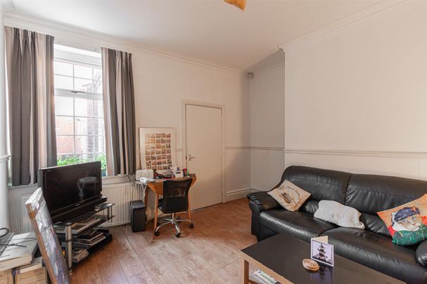 Lynnwood Terrace, Fenham, Newcastle Upon Tyne - Photo 1