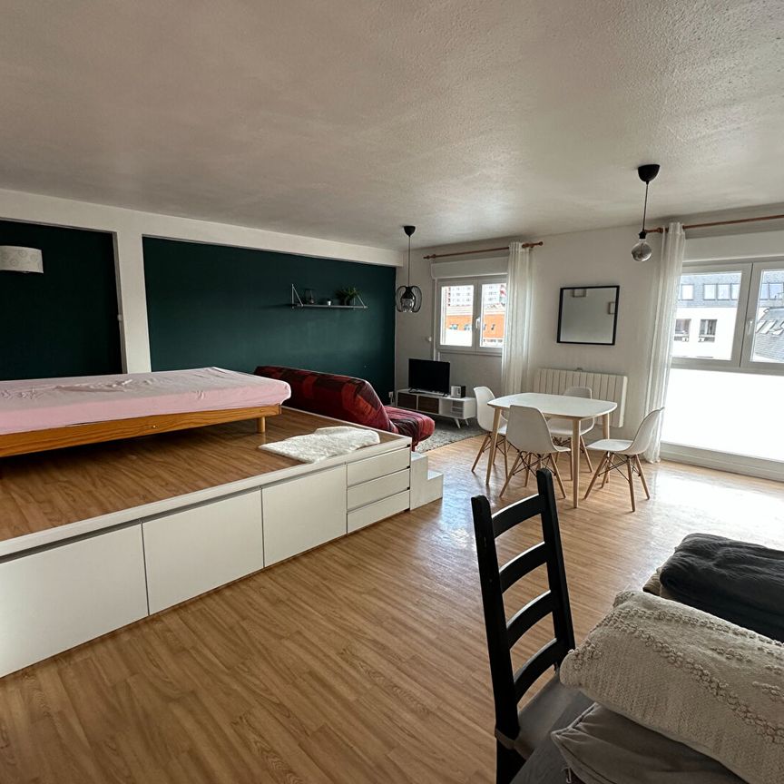 Location Appartement 1 pièce 49m² - Photo 1