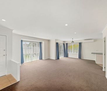 Home on Riverton! - Photo 3