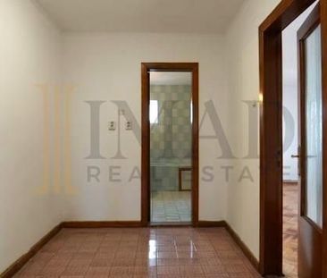 Inchiriere 3 Camere Generoase Etaj 1 Ideal Birou, Sediu Firma sau Lo - Fotografie 3