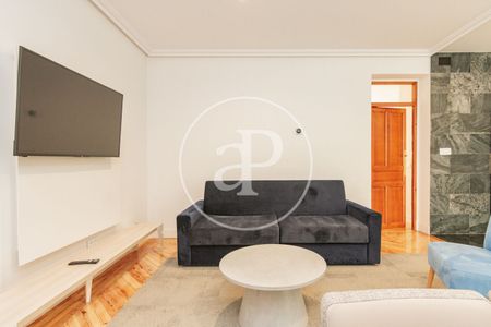 Flat for rent in Sol (Madrid) - Photo 2