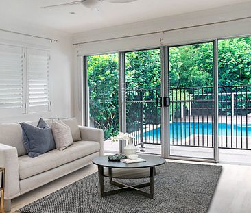 Stunning UNFURNISHED residence in a prime location - Photo 1