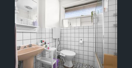 12/12 St Huberts Road, Carnegie, Vic 3163 - Photo 2