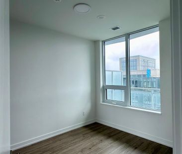 For Lease - 2501 Saw Whet Boulevard Unit# 615, Oakville, Ontario - Photo 2