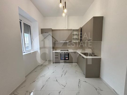 Ενοικίαση κατοικίας, 85 τ.μ., Πειραιάς, 730 € - Photo 1
