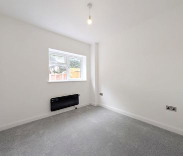 1 bedroom ground floor flat to rent - Photo 2
