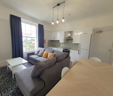 8 Bed Semi-Detached House, Cotham, BS6 - Photo 4