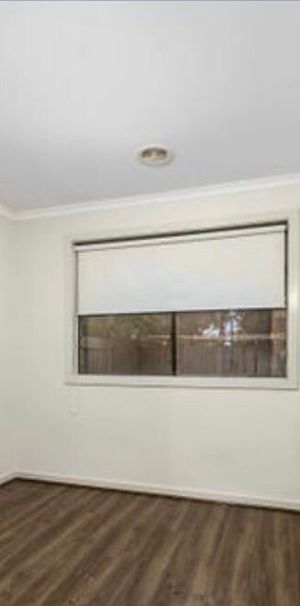 Cranbourne - Photo 1