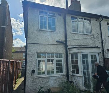 3 Bed Semi-Detached House, Helder Street, CR2 - Photo 4