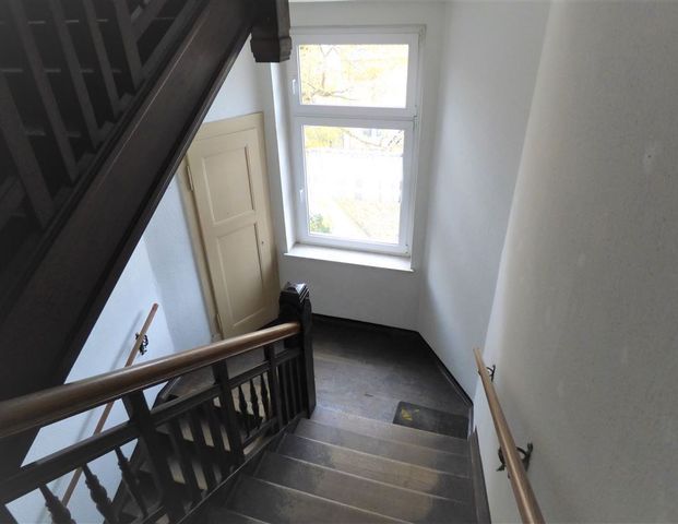 Leutzsch - Schöne 3 Zi.- Whg., Gäste WC, Loggia, frisch saniert! - Photo 1