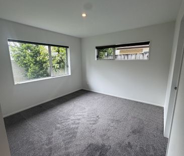Renovated in the heart of Henderson - Photo 6