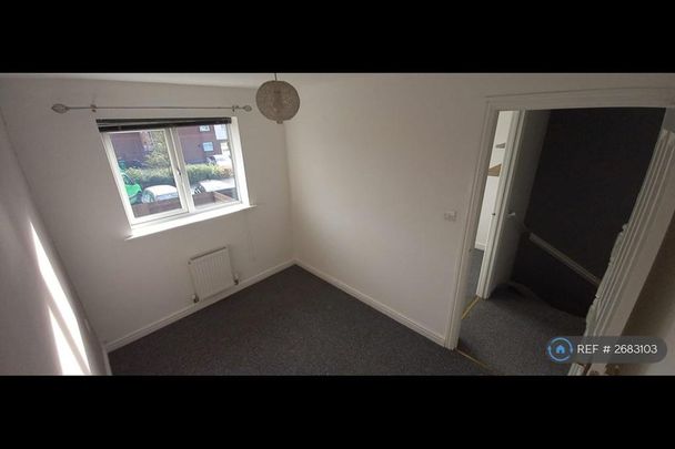 3 bedroom terraced house to rent - Photo 1