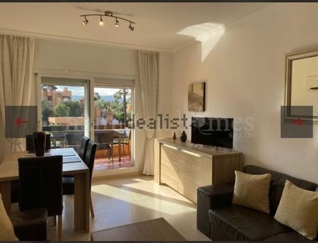 Alquiler de piso en Calle Casares del Sol, 32 - Photo 2