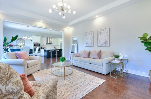 For Lease - 115 Mitchell Place, Newmarket, Ontario - Photo 1