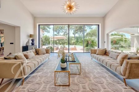 Maison à louer Mougins, Cote d'Azur, France20 000 EUR / Mois - Photo 2